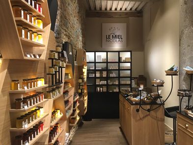 LYON SHOP DESIGN 2017 IMAGE 1.jpg